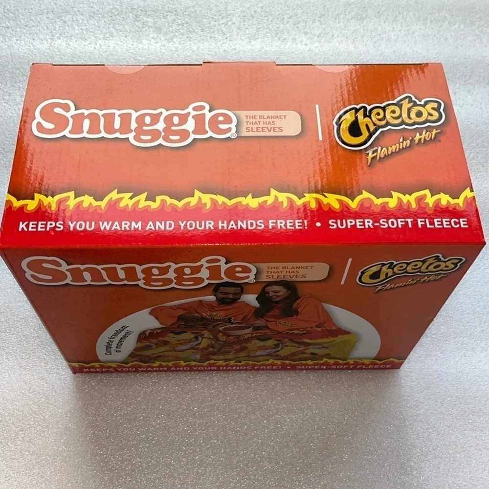 🆕 Snuggie Cheetos Flamin Hot Wearable Blanket Sleeves Fleece Orange/Yellow